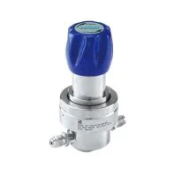 Регулятор AMFLO UHP AU21 Материал: Код Z (Body,Poppet, Nozzle,Diaphragm,Gland-SUS316L,Seat: PCTFE) ; Поверхность 0.25 um; 3х портовый, CV-0.09